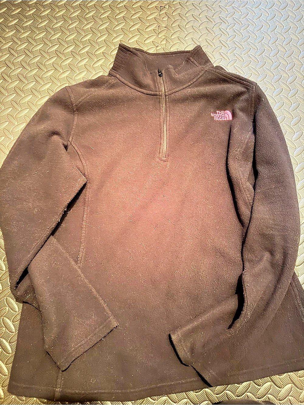 The North Face Pink Ribbon Glacier 1/4-Zip Pullover Women's Black Size XL